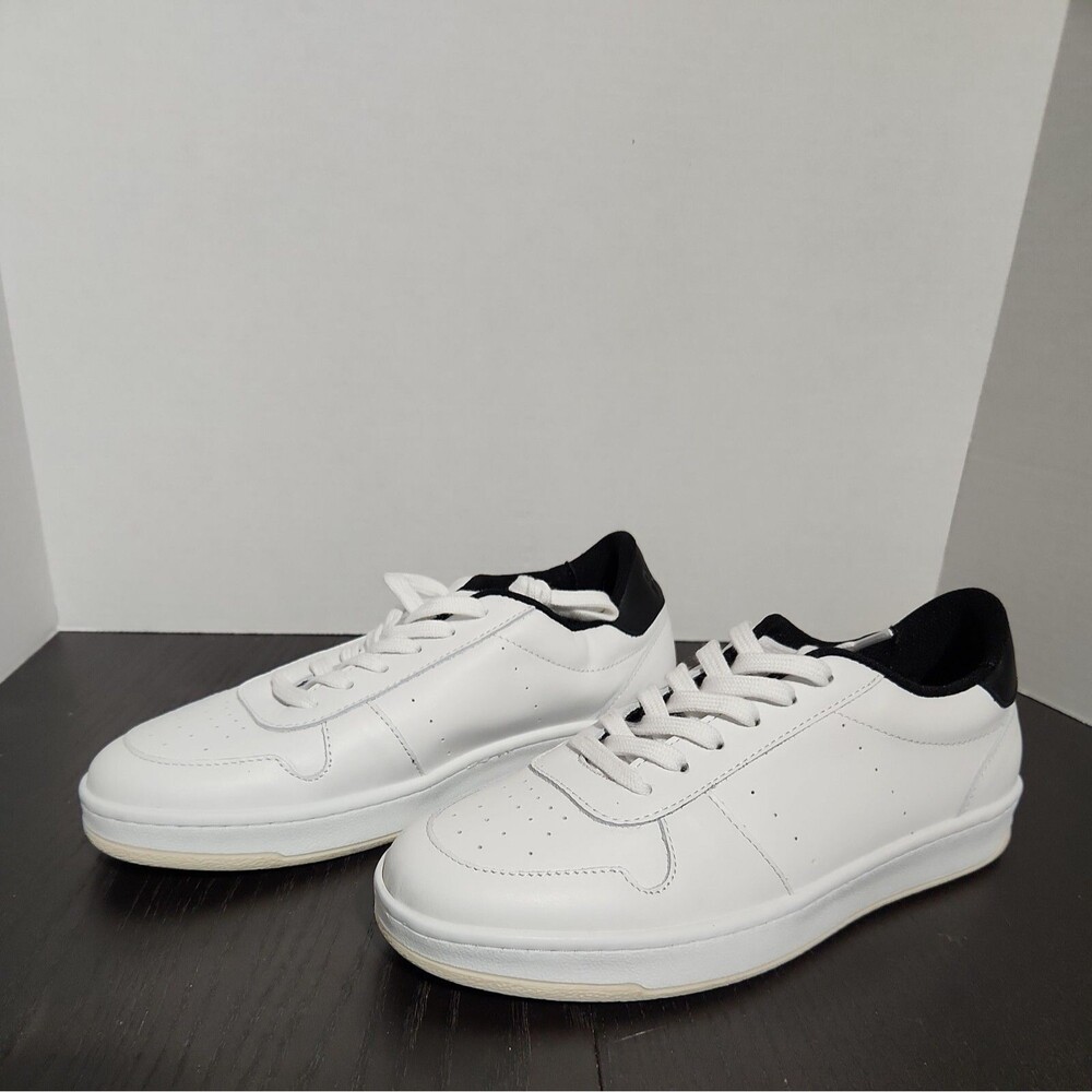 W7.5 Paige Remy Sneaker MSRP 228